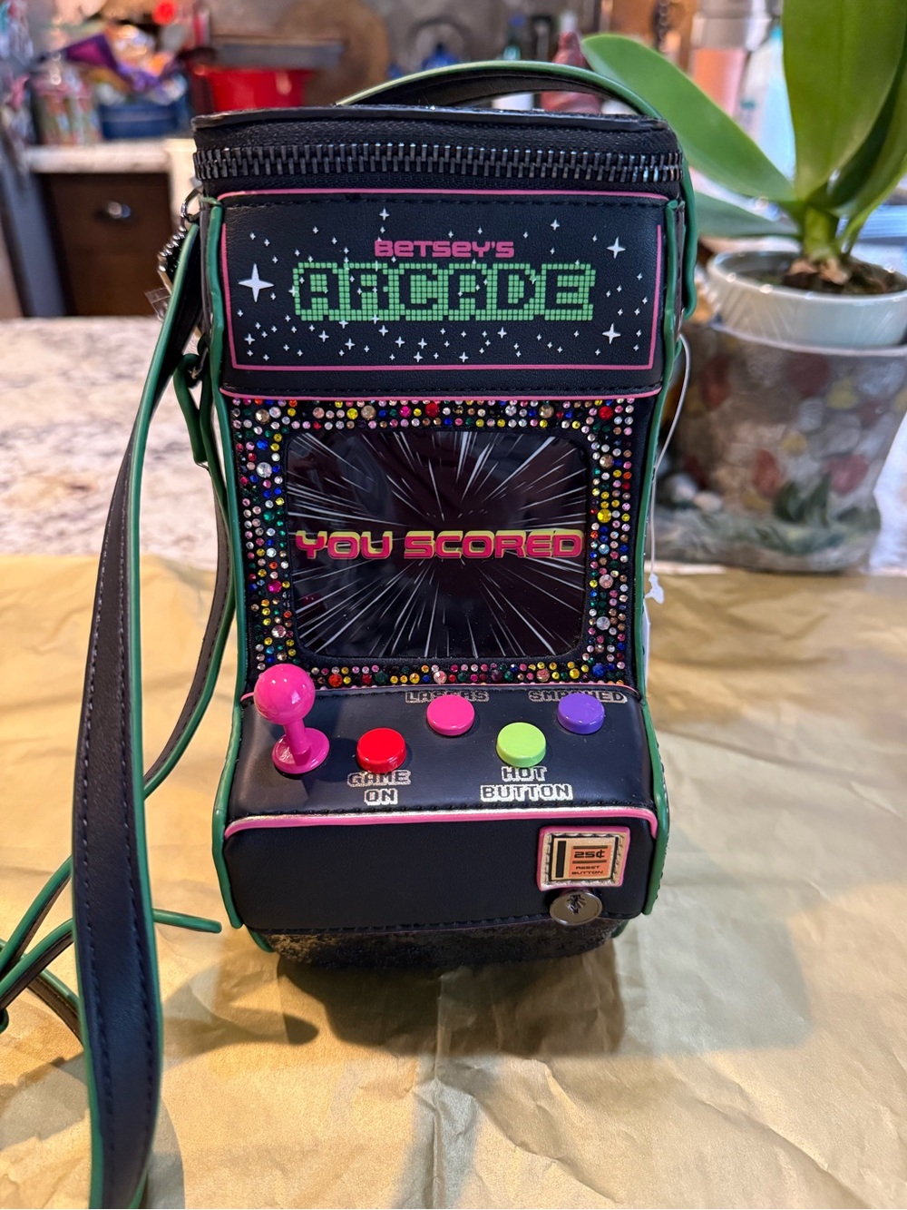 NEW Betsey Johnson
Scored Arcade Novelty Crossbody Bag